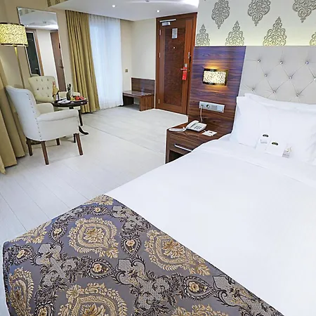 World Point Hotel 4*