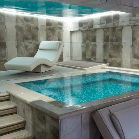 World Point Hotel 4*